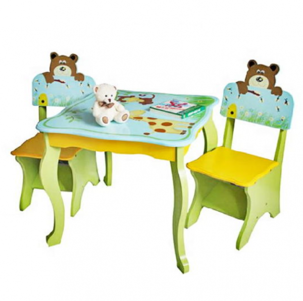 Meja dengan motif hewan-hewan lucu seperti burung, kelinci, atau kupu-kupu